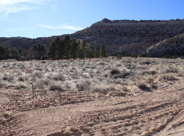 140 E TEASDALE Rd, Teasdale, UT 84773