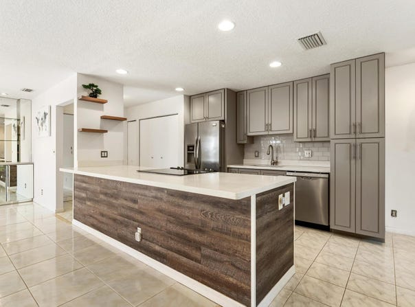 2561 Carambola Circle N, Coconut Creek, FL 33066