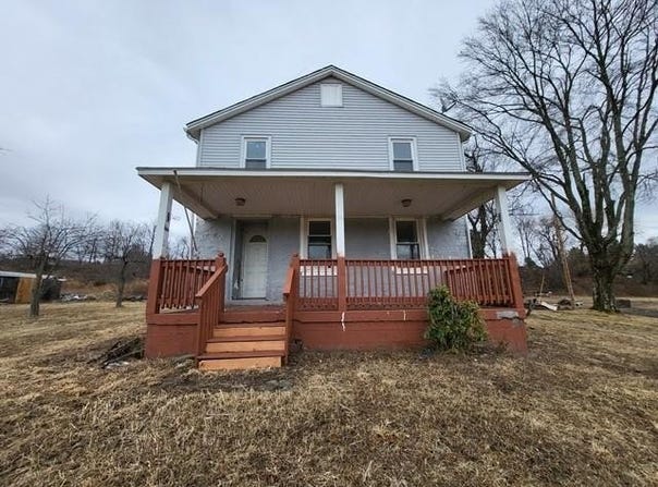 12 Hampton Road, Marlboro, NY 12542