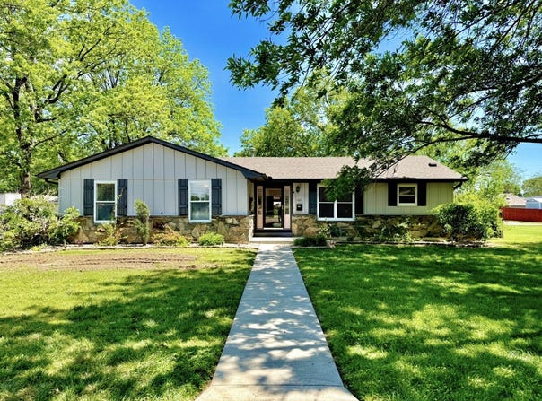 1102 S Larson, Chanute, KS 66720