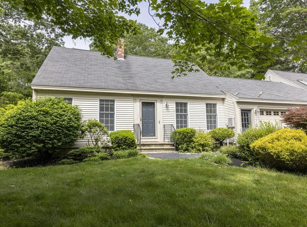 3 Cape Woods Drive, Cape Elizabeth, ME 04107