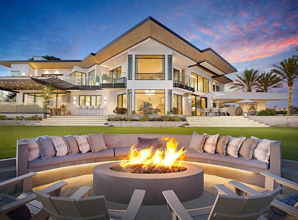5416 Candlelight Dr, La Jolla, CA 92037