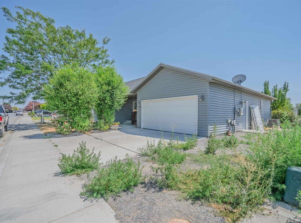 1309 Lauren Ln, Filer, ID 83328