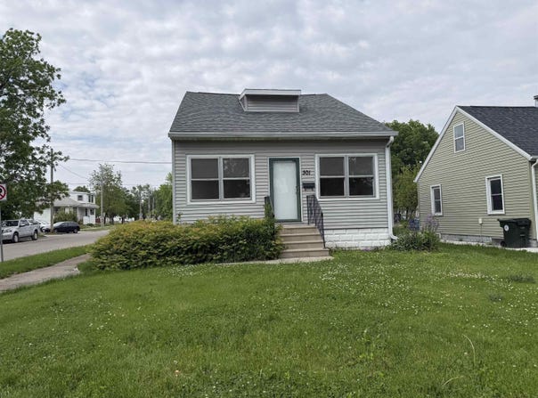 301 BERTCH, Waterloo, IA 50701