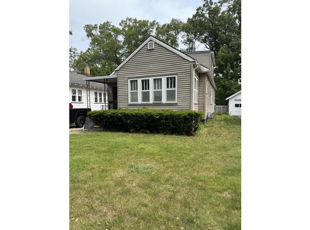 1068 Ada Avenue, Muskegon, MI 49442