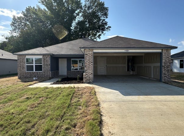 13 Sig Cove, Ward, AR 72176
