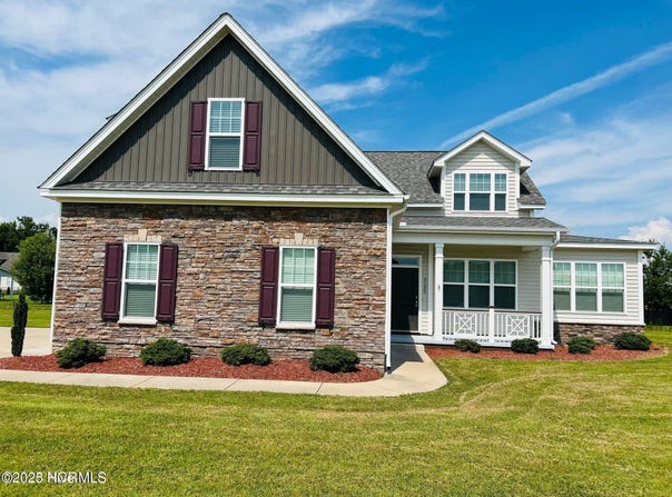 3135 Emery Drive, Greenville, NC 27858