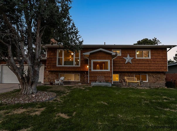 6703 MORELAND AVE, Cheyenne, WY 82009