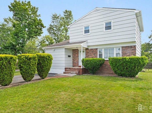 2001 Grant Avenue, South Plainfield, NJ 07080
