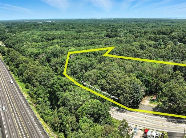 0 Quaker Lane, North Kingstown, RI 02852