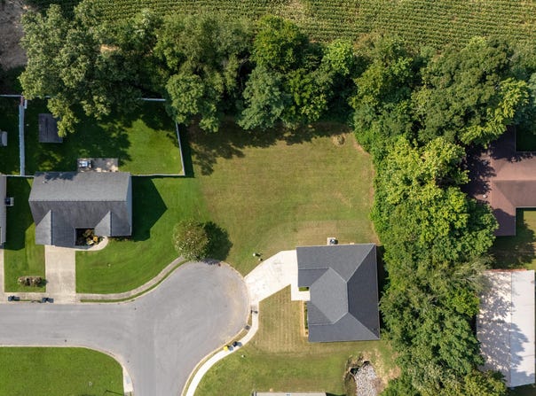 1826 S Doran Road, Murray, KY 42071