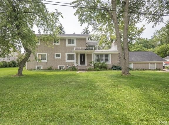 30853 Rockdale Avenue, Farmington, MI 48336