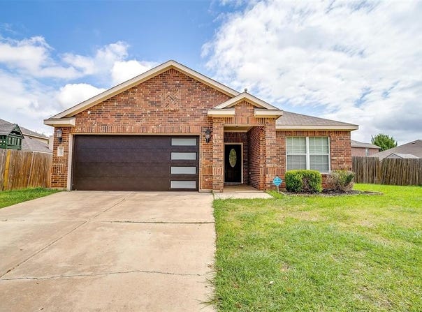 605 Brookbank Drive, Crowley, TX 76036
