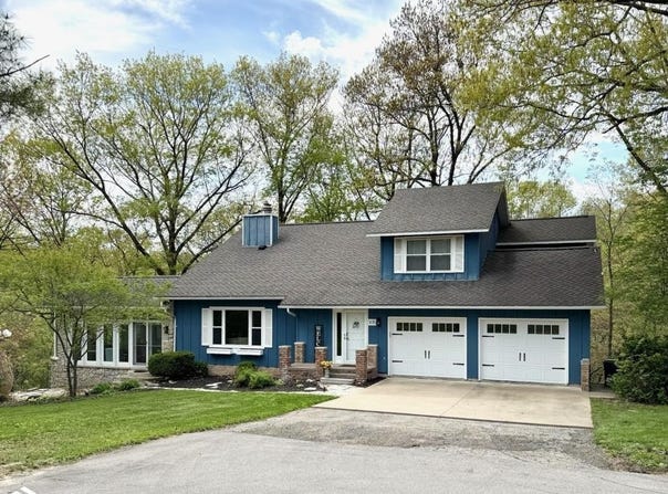 3015 Hickory Lane, Mount Pleasant, IA 52641