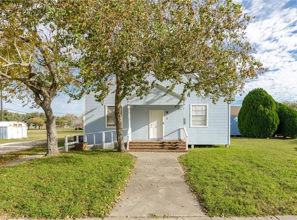 2580 Fifth, Ingleside, TX 78362