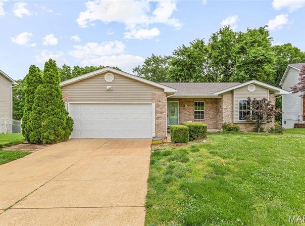 2112 Granite Court, Imperial, MO 63052