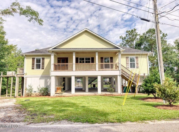 12039 Carls Cove, Biloxi, MS 39532