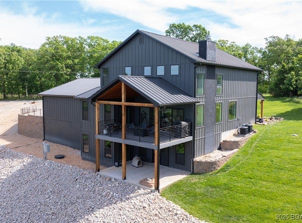 1275 Bluff Drive, Osage Beach, MO 65065