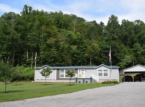 5844 Upper Johns Creek, Kimper, KY 41539