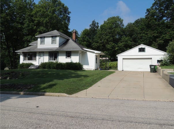 10791 RESERVOIR DRIVE, MANTUA, OH 44255