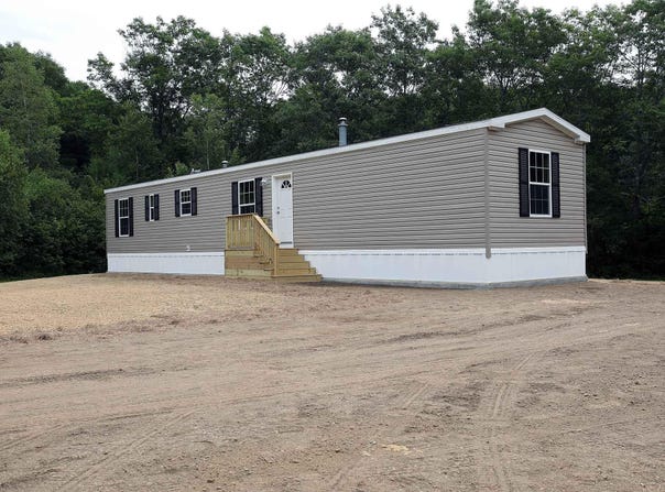 275 Nelson Road, Chelsea, ME 04330