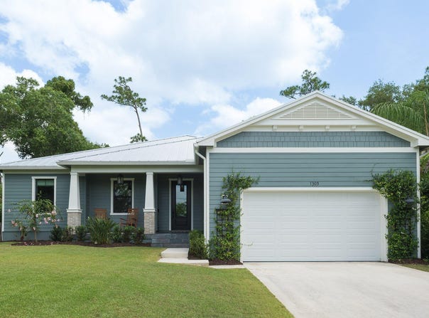 1305 SW 29th Street, Palm City, FL 34990