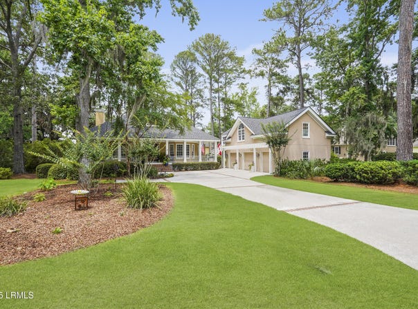 13 Longwood Drive, Okatie, SC 29909