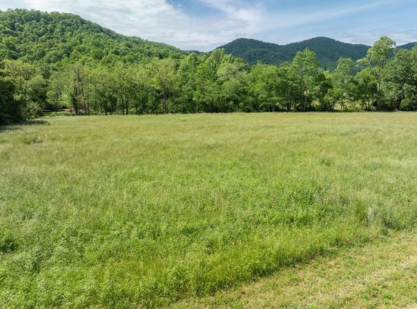 Sweetwater Road, Robbinsville, NC 28871