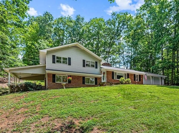 619 Sherwood Drive, Marion, VA 24354