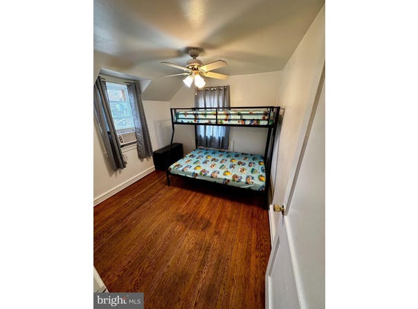 6906 BROWNING ROAD, PENNSAUKEN, NJ 08109