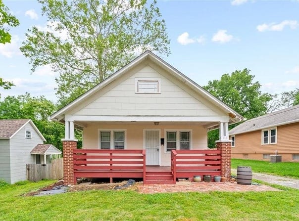1111 S Cottage Street, Independence, MO 64050