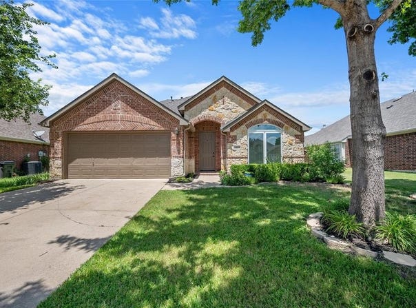 2413 Deerwood Drive, Little Elm, TX 75068