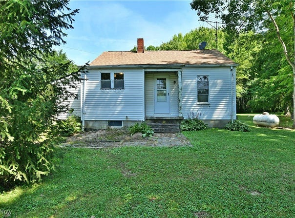 4586 Oviatt Windham Road, Newton Falls, OH 44444