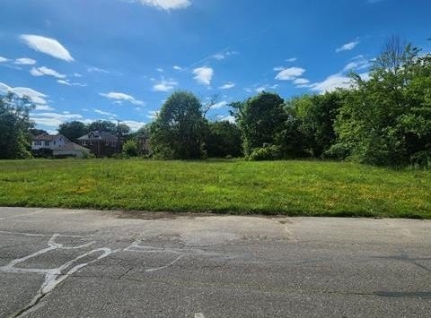 5040 FERNWOOD Street, Detroit, MI 48204