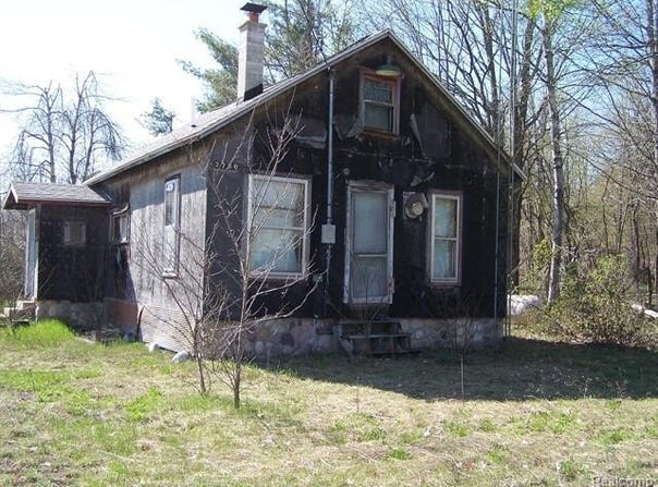 2720 Sawyer Road, Gaylord, MI 49735