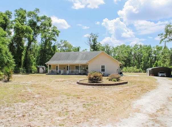 1182 262nd Ave, Old Town, FL 32680