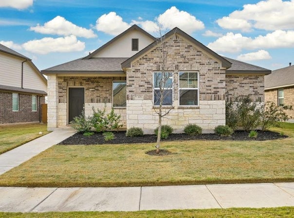 107 Dedina DR, Georgetown, TX 78626