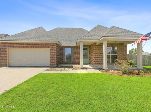 100 Bristow Bayou Road, Broussard, LA 70518