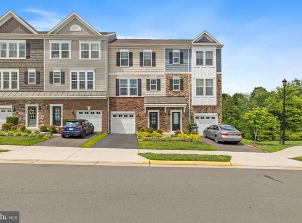 6101 CAMERONS FERRY DRIVE, HAYMARKET, VA 20169