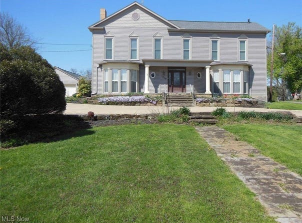 518 Hill Street, Coshocton, OH 43812