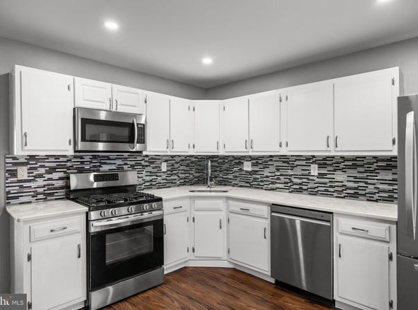 407 MASON RUN, PINE HILL, NJ 08021