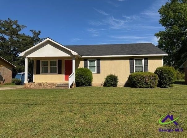 448 Vienna Circle, Fort Valley, GA 31030