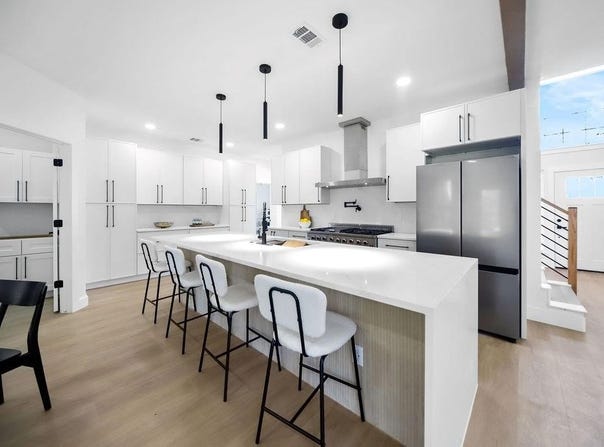 7505 Larchmont Drive, Dallas, TX 75252