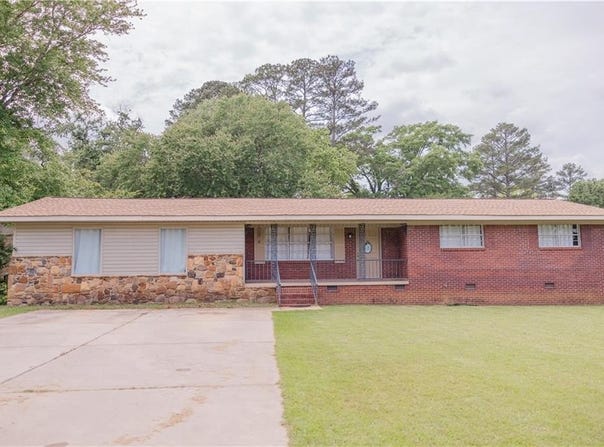 2401 11th Avenue, Valley, AL 36854