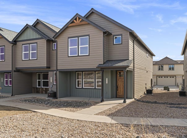 4263 SW 39th Street, Redmond, OR 97756