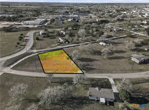 Dunn St lot: 2, Yoakum, TX 77995