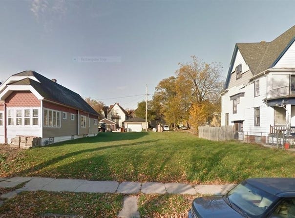 2139-2141 N 32nd Street, Milwaukee, WI 53208