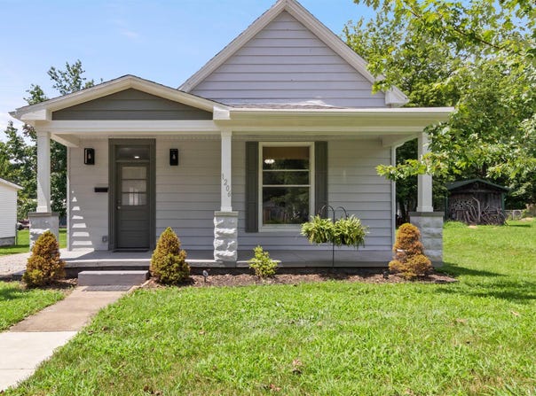 1206 N Third Street, Boonville, IN 47601