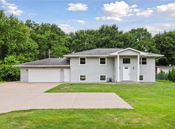 2965 Edgerton Street, Little Canada, MN 55117