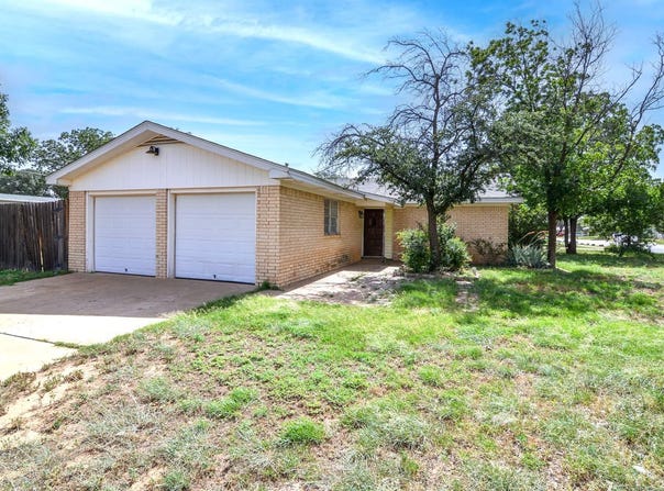 4832 9th Street, Lubbock, TX 79416